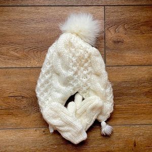 Children’s Place 12-24M Knit Toboggan & Mitten Set